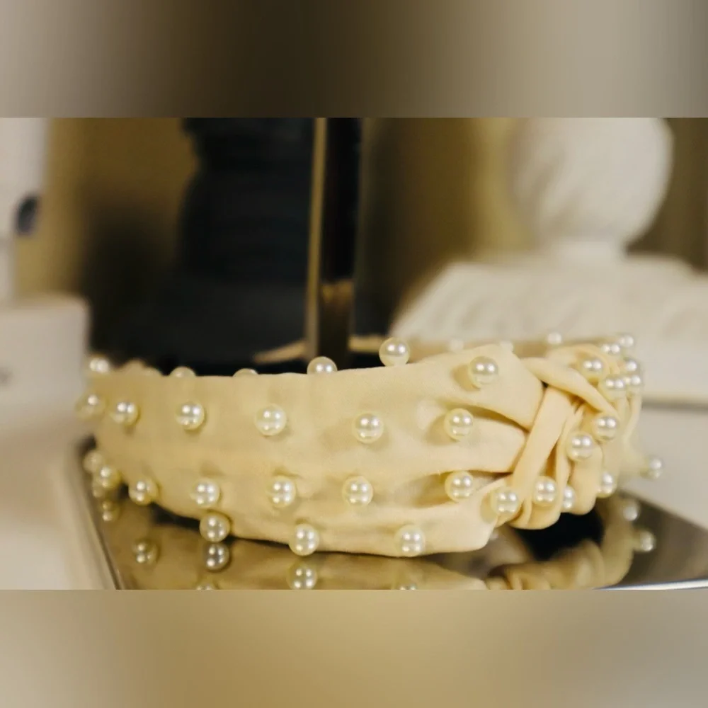 Stunning PERAL KNOTTED HEADBAND